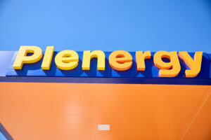 Plenergy inaugura su tercera gasolinera en Santander y su novena en la región